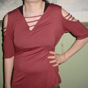 JELLACOUTURE NWT Strappy Arms VNeck Blouse XL